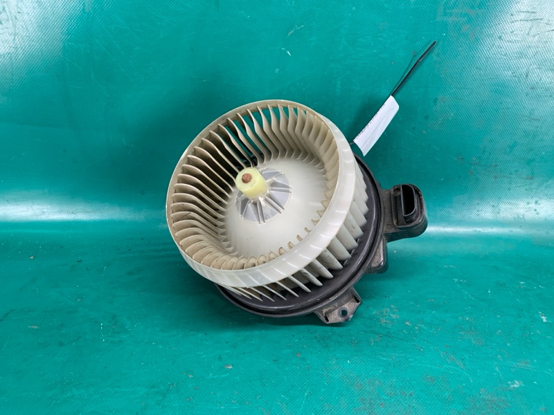 Моторчик печки TOYOTA AVALON 05-12 2006 3.5 2GR-FE 8710307040 Б/У