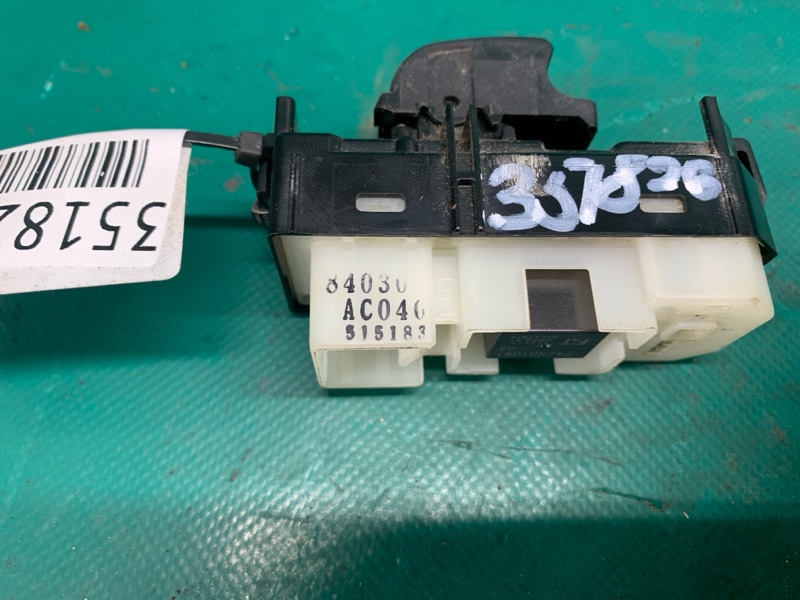Кнопка стеклоподъемника передняя правая TOYOTA AVALON 05-12 3.5 2GR-FE Кнопка стеклоподъемника передняя правая TOYOTA AVALON 05-12 3.5 2GR-FE