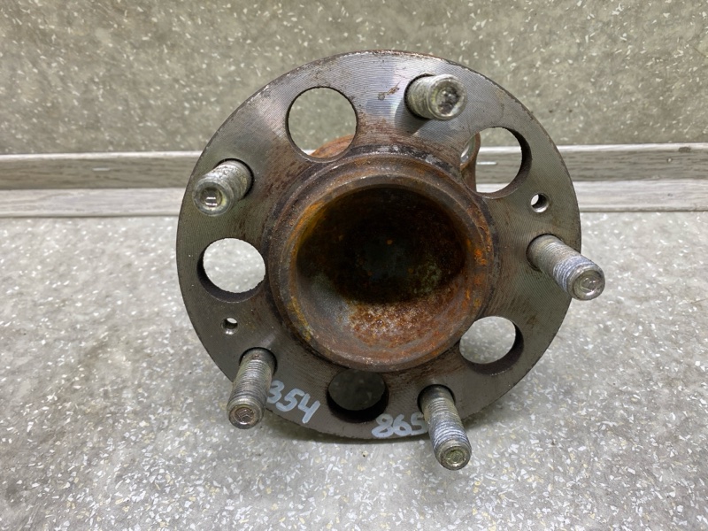 Ступица задняя ELANTRA MD 10-15 2013 1.8 G4NB