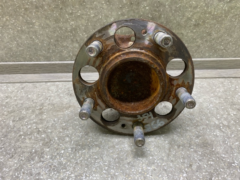 Ступица задняя ELANTRA MD 10-15 2013 1.8 G4NB