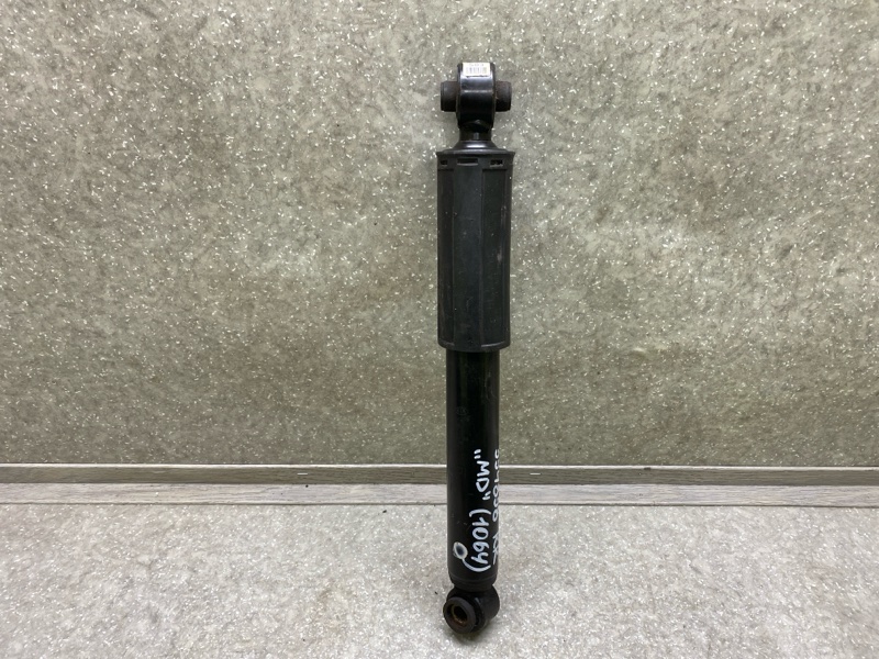 Амортизатор задний HYUNDAI ELANTRA MD 10-15 2013 1.8 G4NB 55300-3X200 Б/У