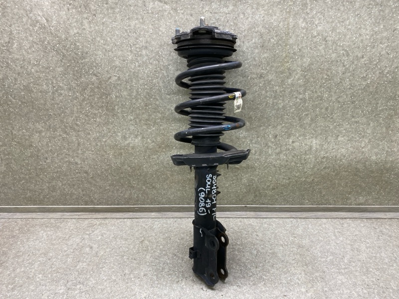 Запчасть амортизатор передний левый KIA SOUL SK3 19- 2021 G4FJ 1.6 54650-K0600 Б/У Амортизатор передний левый KIA SOUL SK3 19- 2021 G4FJ 1.6 54650-K0600 Б/У