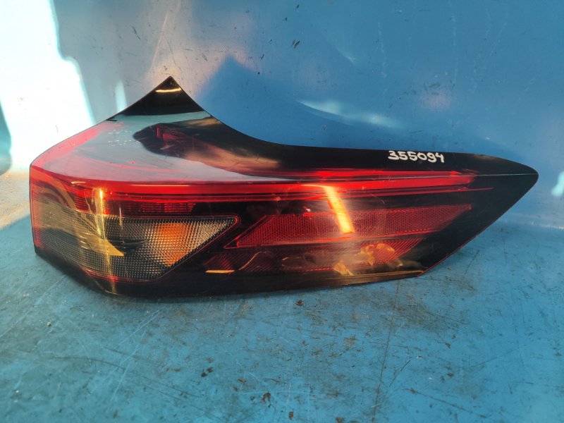 Фонарь наружный правый X-TRAIL/ROGUE T33 20- 2021 2.5 PR25DD