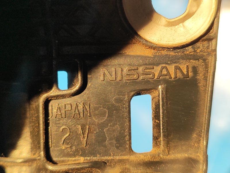 Фонарь наружный правый X-TRAIL/ROGUE T33 20- 2021 2.5 PR25DD