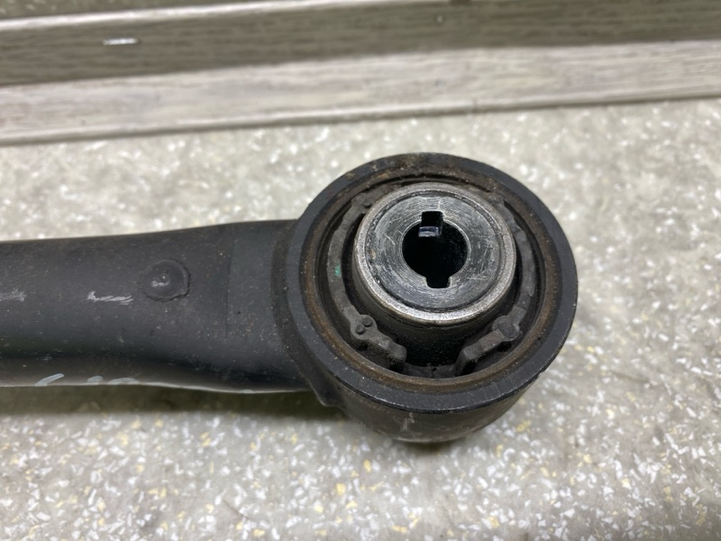 Рычаг задней подвески поперечный нижний FORD FUSION 14- C20EDEF