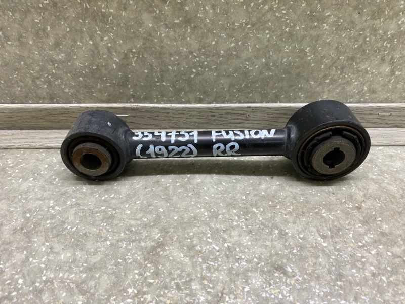 Рычаг задней подвески поперечный нижний FORD FUSION 14- 2019 C20EDEF DG9Z-5A972-C Б/У