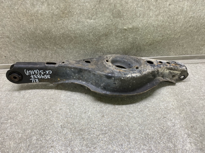 Рычаг задней подвески поперечный нижний левый CX-5 (KF) 16-21 2018 2.5L