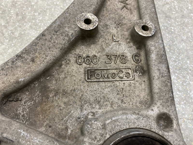 Рычаг передней подвески нижний левый FORD FUSION 14- C20EDEF