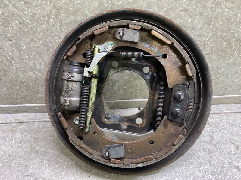 Тормозной механизм правый HYUNDAI ELANTRA AD 16- 2017 2.0 G4NH 58360-F2000 Б/У