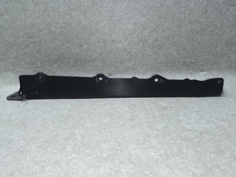 Крепление балки подвески переднее левое PRIUS - 30 09-17 2011 XW30 1.8 2ZRFXE