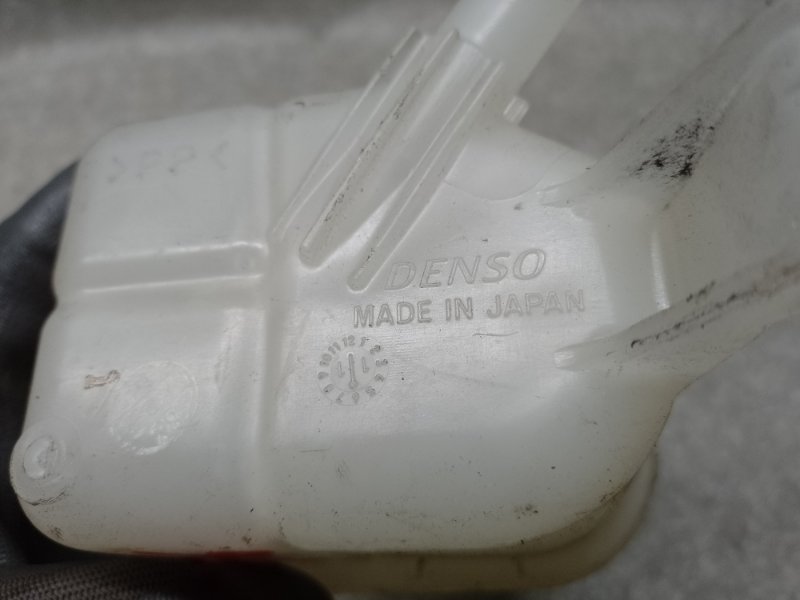 Расширительный бачок инвертора PRIUS - 30 09-17 2011 XW30 1.8 2ZRFXE