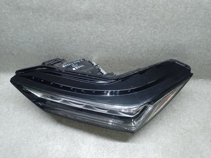 Фара левая MDX 21-