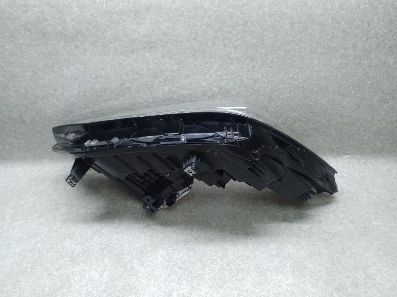 Фара левая ACURA MDX 21-