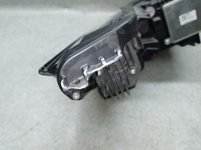 Фара левая MDX 21-