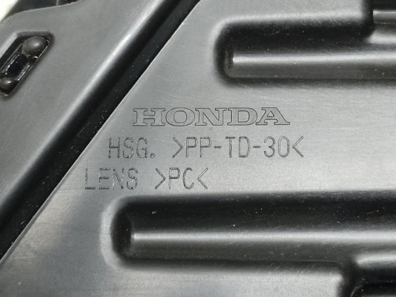 Фара левая MDX 21-