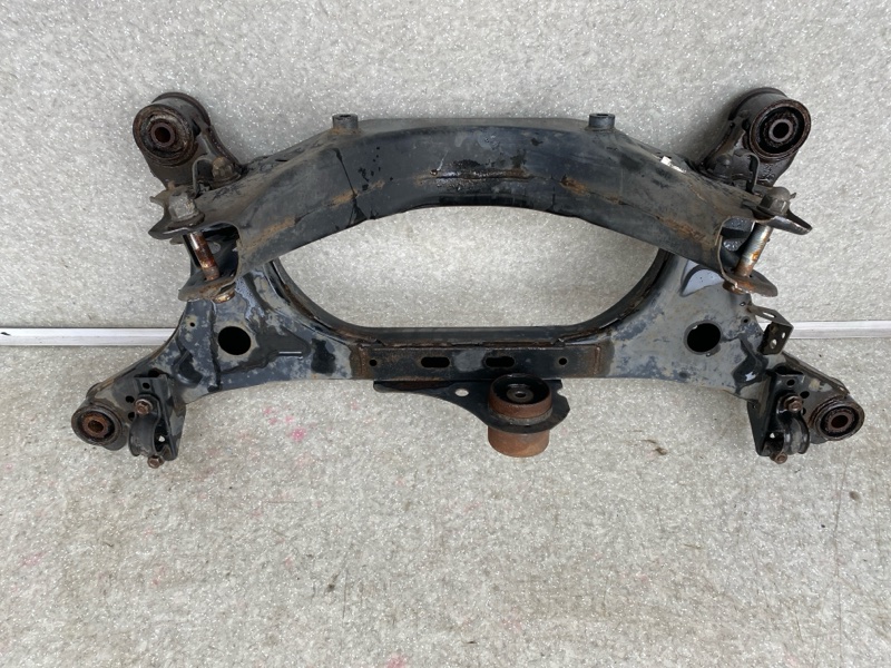 Балка задней подвески JUKE 10-19 2011 1.6 MR16DDT