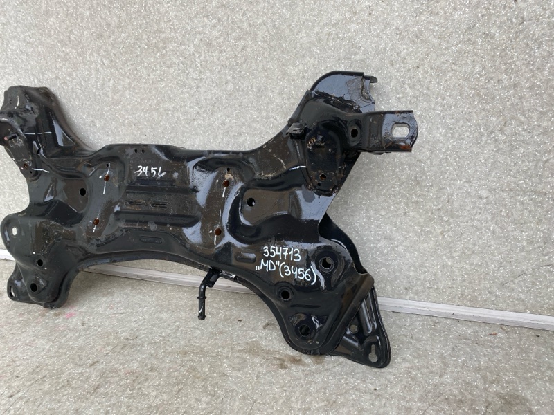 Балка передней подвески HYUNDAI ELANTRA MD 10-15 1.8 G4NB