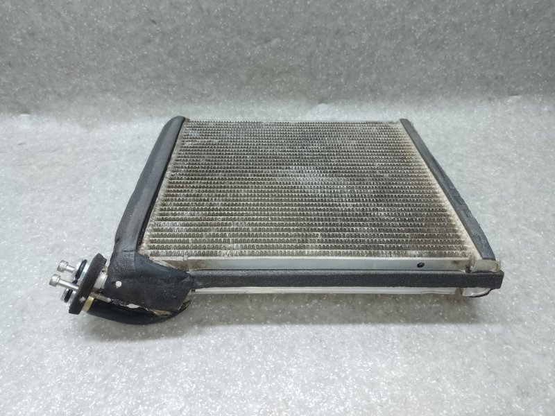 Испаритель кондиционера PRIUS - 30 09-17 2011 XW30 1.8 2ZRFXE