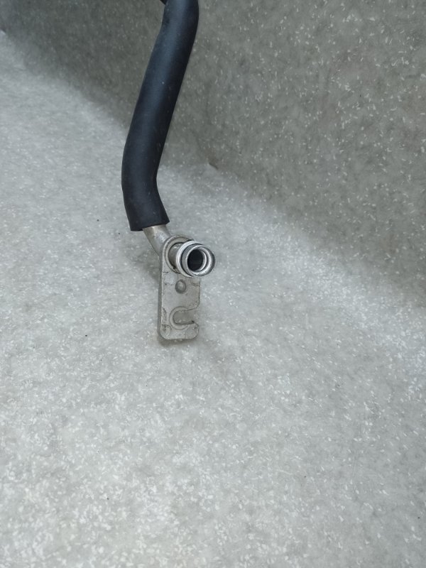 Трубка кондиционера TOYOTA PRIUS - 30 09-17 XW30 1.8 2ZRFXE Трубка кондиционера TOYOTA PRIUS - 30 09-17 XW30 1.8 2ZRFXE