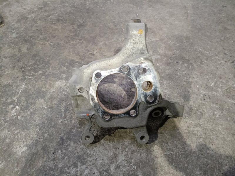 Цапфа задняя левая G25/G35/G37/Q40 06-14 2007 Седан 3.5 VQ35HR