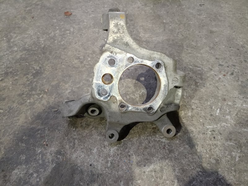 Цапфа задняя правая INFINITI G25/G35/G37/Q40 06-14 2007 Седан 3.5 VQ35HR 43018-JK000 Б/У