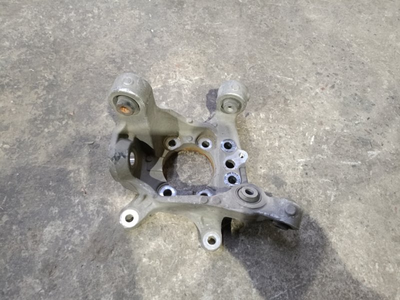 Цапфа задняя правая INFINITI G25/G35/G37/Q40 06-14 Седан 3.5 VQ35HR