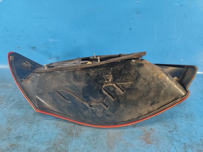 Фонарь наружный правый KIZASHI 09-14 2011 J24B