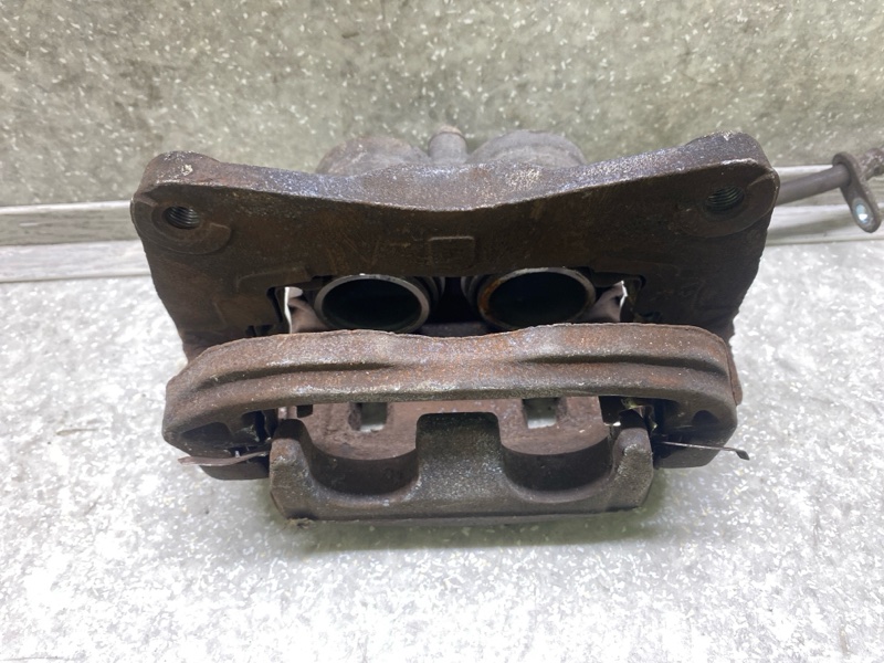 Суппорт тормозной передний левый FORESTER 12-19 2015 2.5 FB25B