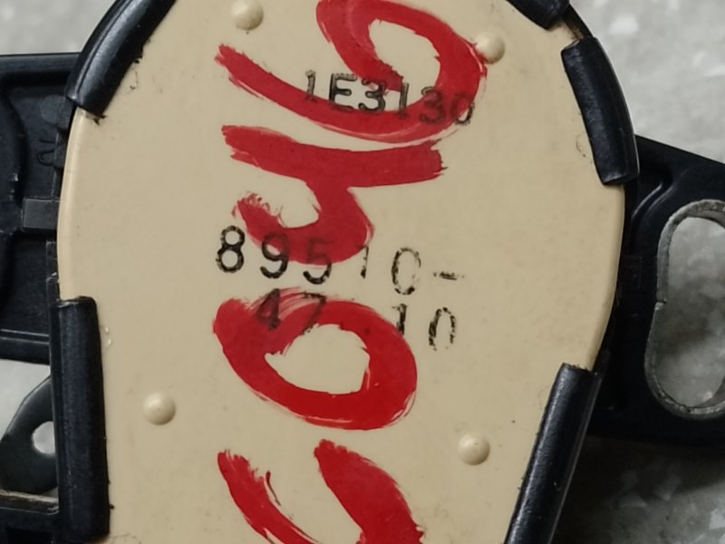 Датчик положения педали тормоза PRIUS - 30 09-17 2011 XW30 1.8 2ZRFXE