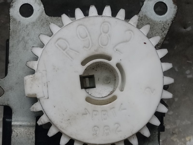 Моторчик заслонки печки PRIUS - 30 09-17 2011 XW30 1.8 2ZRFXE