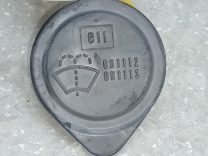 Горловина бачка стеклоомывателя TOYOTA PRIUS - 30 09-17 XW30 1.8 2ZRFXE