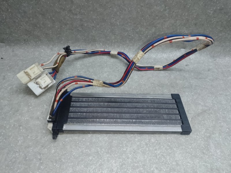 Радиатор печки PRIUS - 30 09-17 2011 XW30 1.8 2ZRFXE