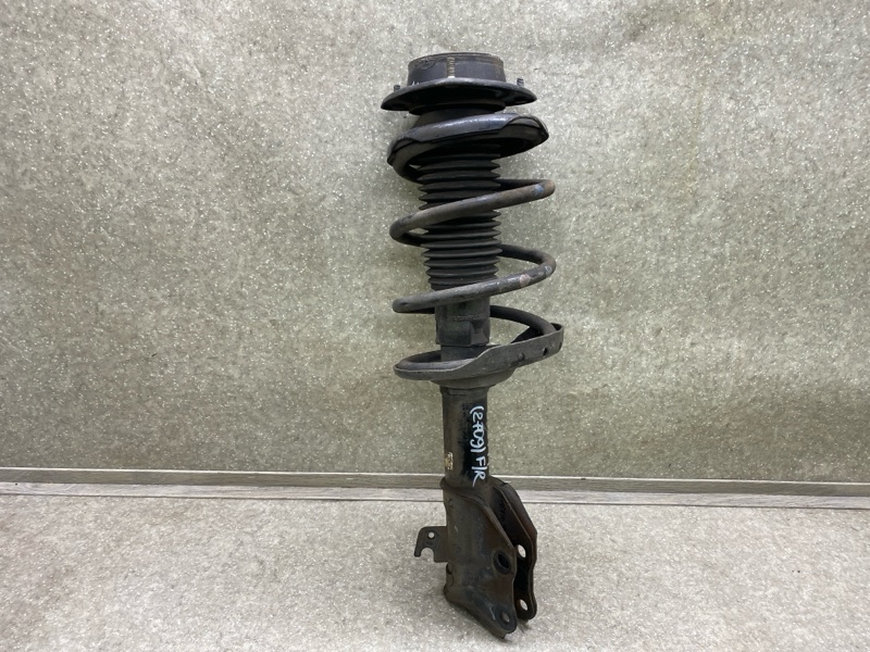 Амортизатор передний правый FORESTER 12-19 2015 2.5 FB25B