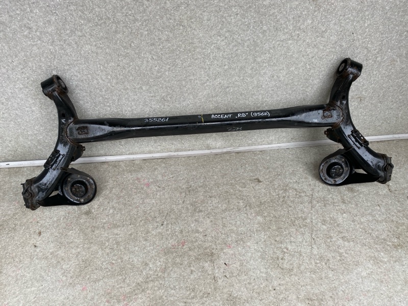 Балка задней подвески HYUNDAI ACCENT RB 10- 2014 ХЭТЧБЭК 1.6 G4FD 55100-1R000 Б/У