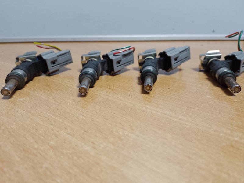 Форсунка топливная MITSUBISHI LANCER X 10 07-15 Седан 2.0 Форсунка топливная MITSUBISHI LANCER X 10 07-15 Седан 2.0