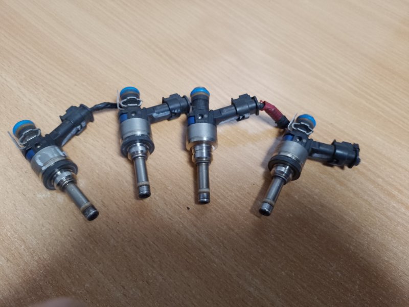 Форсунка топливная HYUNDAI SONATA YF 10-14 2014 Седан 2.4 35310-2G710 Б/У