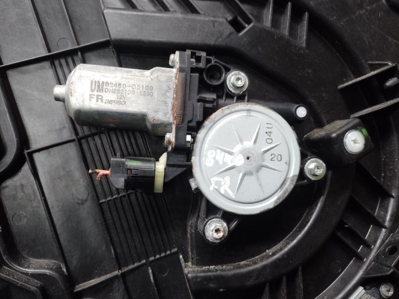 Стеклоподъемник передний правый SORENTO UM 14- 2017 2.4 G4KJ Стеклоподъемник передний правый SORENTO UM 14- 2017 2.4 G4KJ