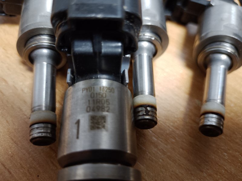 Форсунка топливная 6 GJ 12- 2015 Седан 2.5