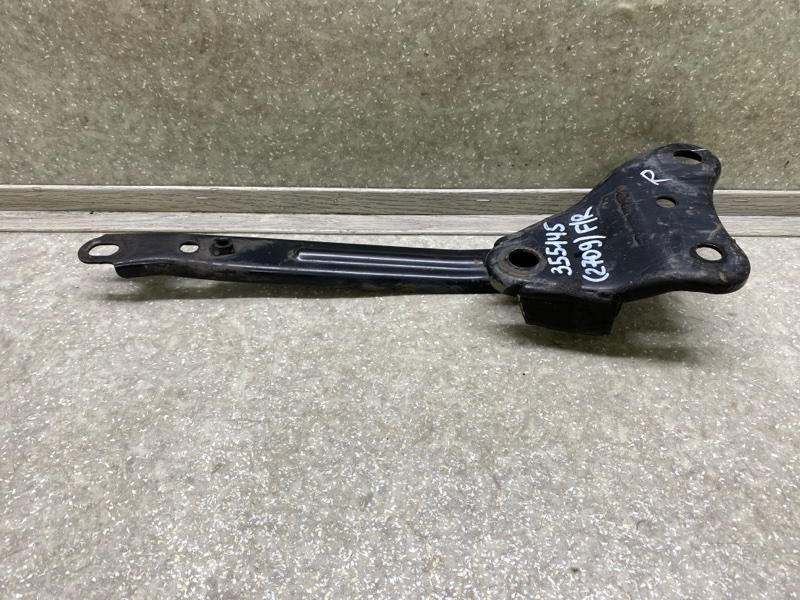 Крепление балки подвески переднее правое SUBARU FORESTER 12-19 2015 2.5 FB25B 20216FJ021 Б/У