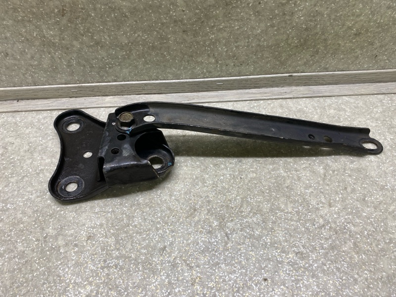 Крепление балки подвески переднее правое FORESTER 12-19 2015 2.5 FB25B