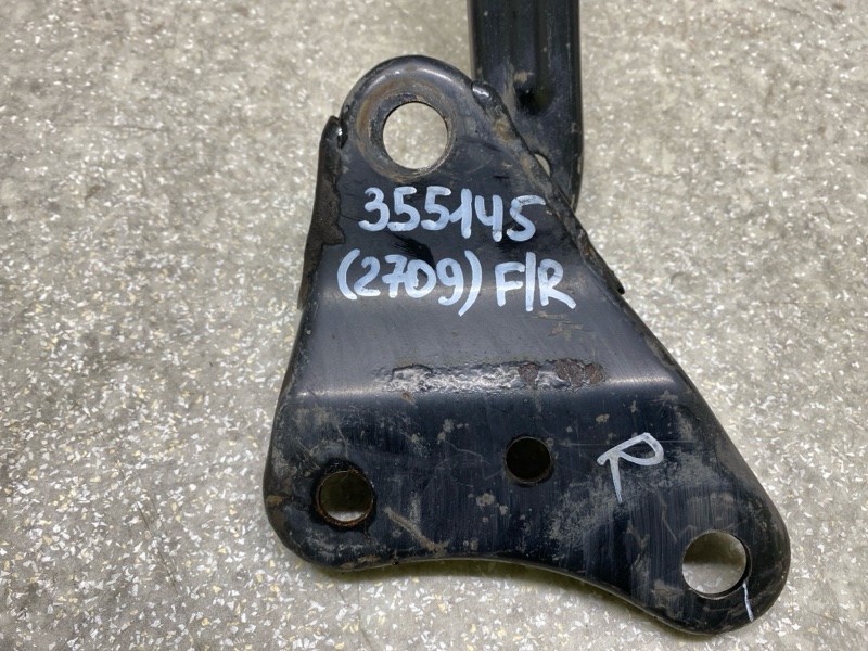 Крепление балки подвески переднее правое SUBARU FORESTER 12-19 2.5 FB25B