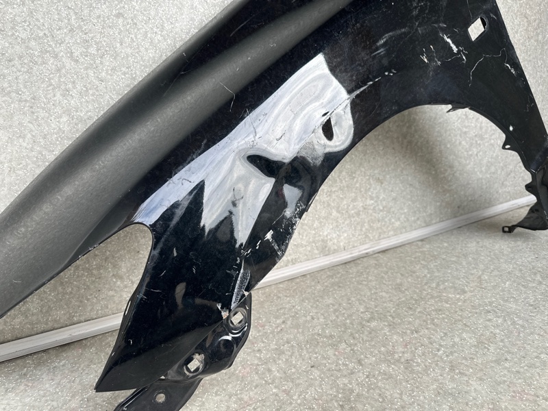 Крыло переднее левое CIVIC 4D 06-11