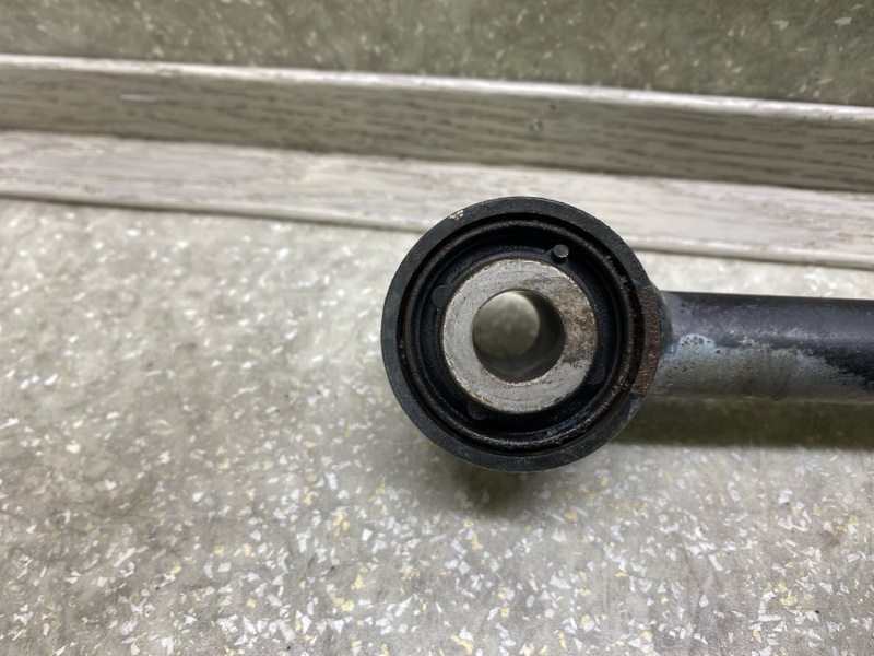 Рычаг задней подвески поперечный нижний передний правый FORESTER 12-19 2015 2.5 FB25B