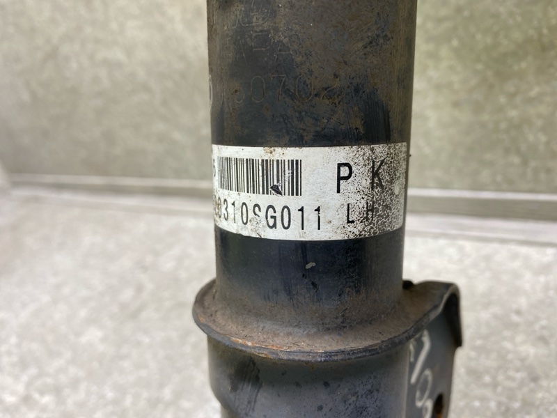 Амортизатор передний левый FORESTER 12-19 2015 2.5 FB25B