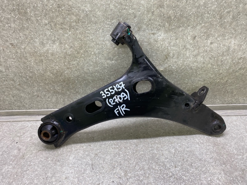 Рычаг передней подвески нижний правый SUBARU FORESTER 12-19 2015 2.5 FB25B 20202SG000 Б/У