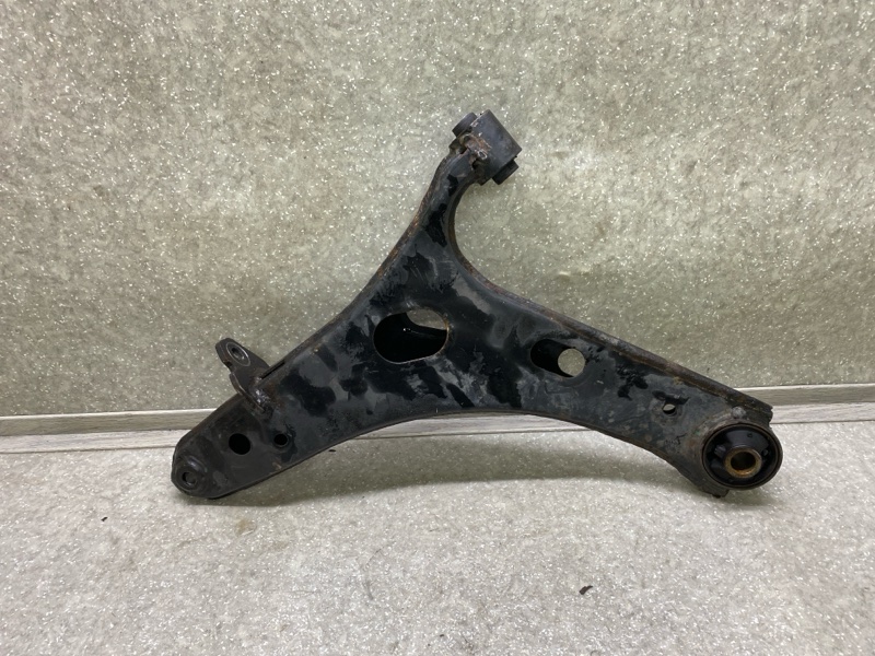 Рычаг передней подвески нижний правый FORESTER 12-19 2015 2.5 FB25B