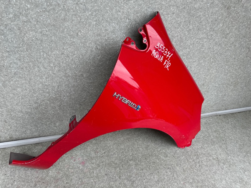 Крыло переднее правое TOYOTA PRIUS C/AQUA 11-14