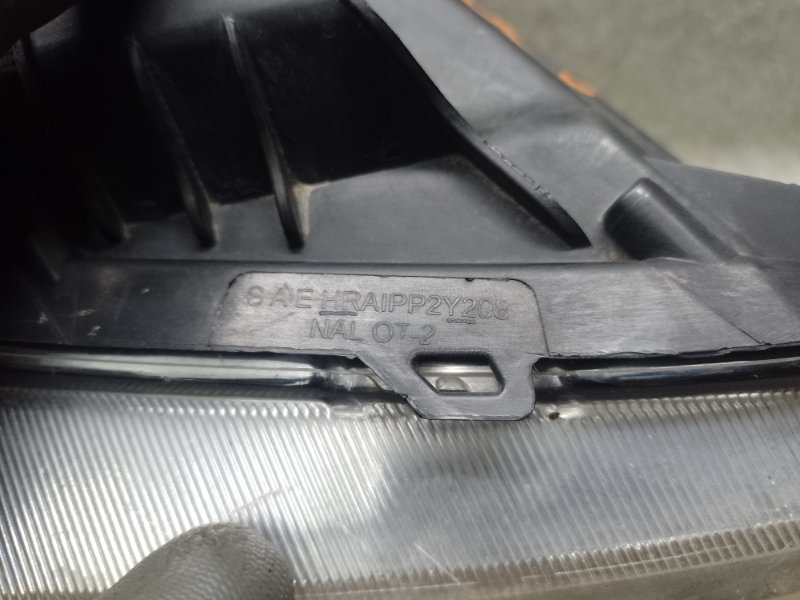 Фара правая VENZA 09-16 2009 3.5 2GR-FE Фара правая VENZA 09-16 2009 3.5 2GR-FE