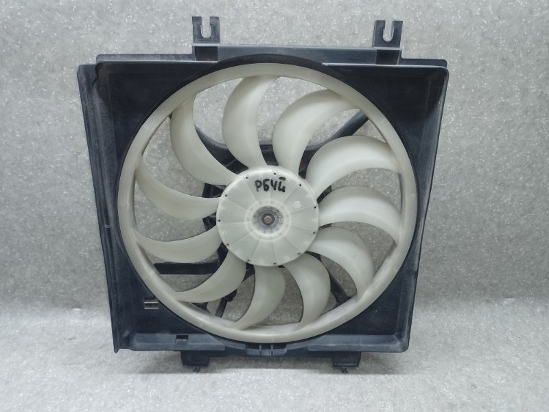 Диффузор вентилятора основного радиатора правый SUBARU FORESTER 12-19 2013 2.5 FB25B 73310SG000 Б/У