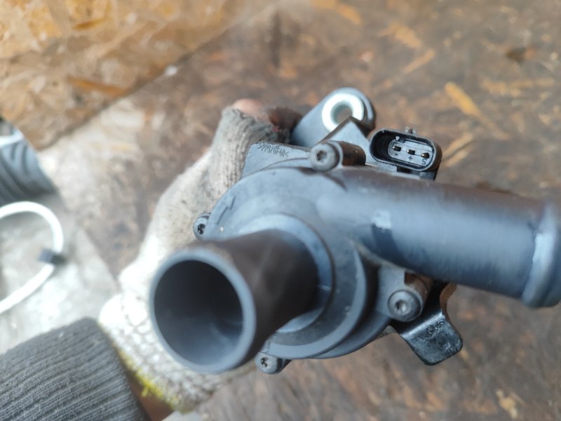 Помпа охлаждения электрическая ESCAPE 12-19 2018 T15HDTX